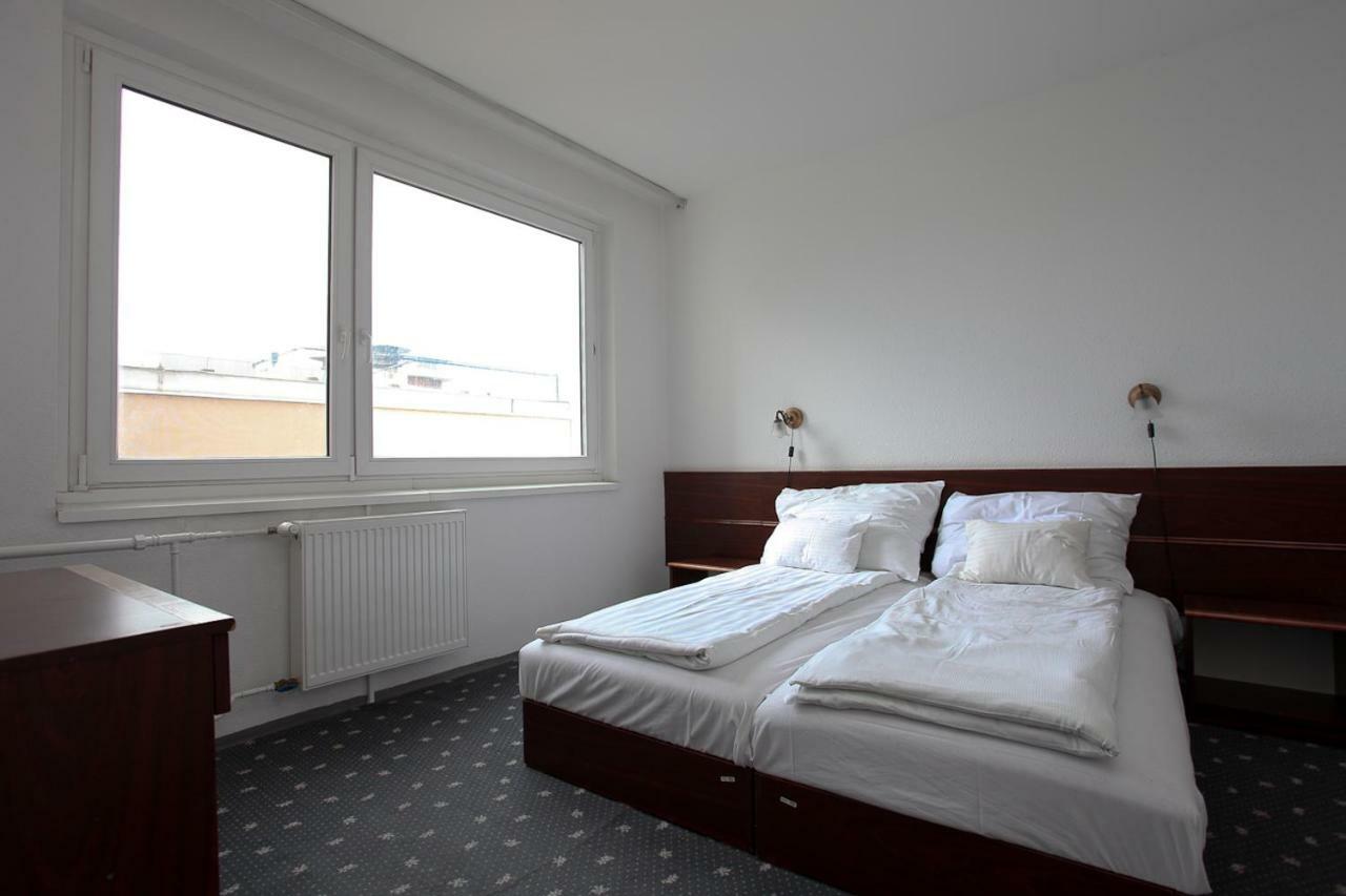 Aranypart Hotel Шиофок Экстерьер фото